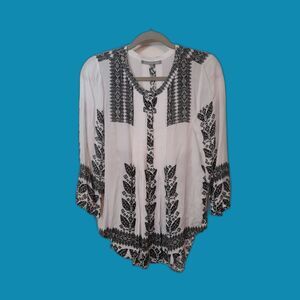 Daniel Rainn white with black print blouse Medium
